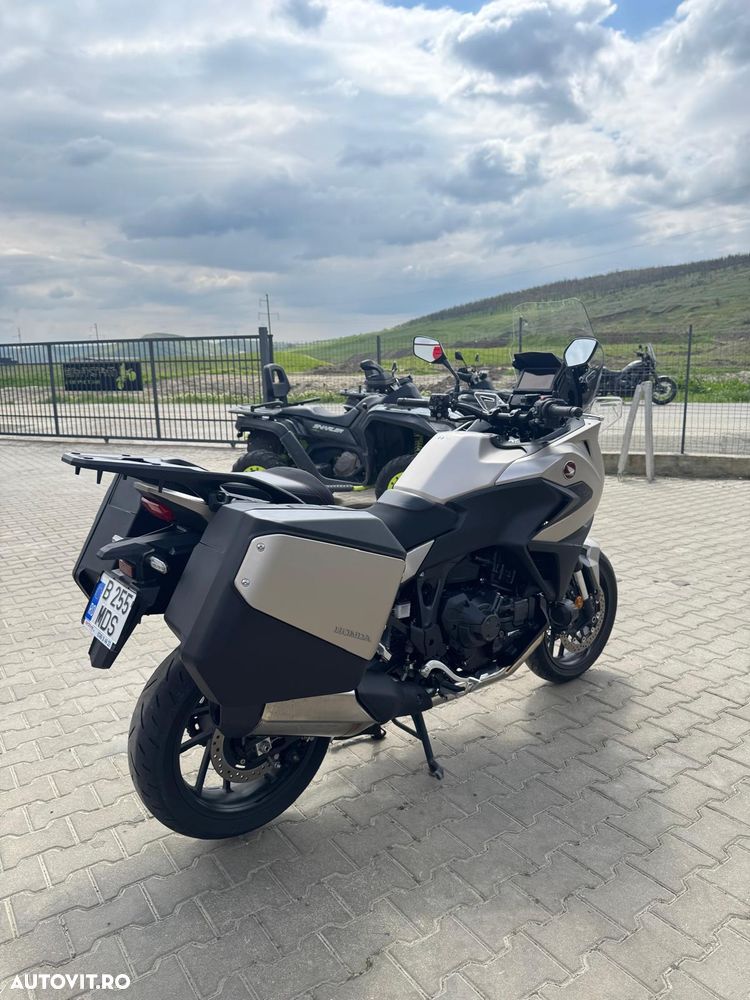 Honda NT 1100 - 7