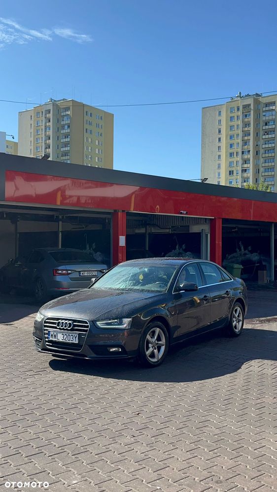 Audi A4 Limousine - 21