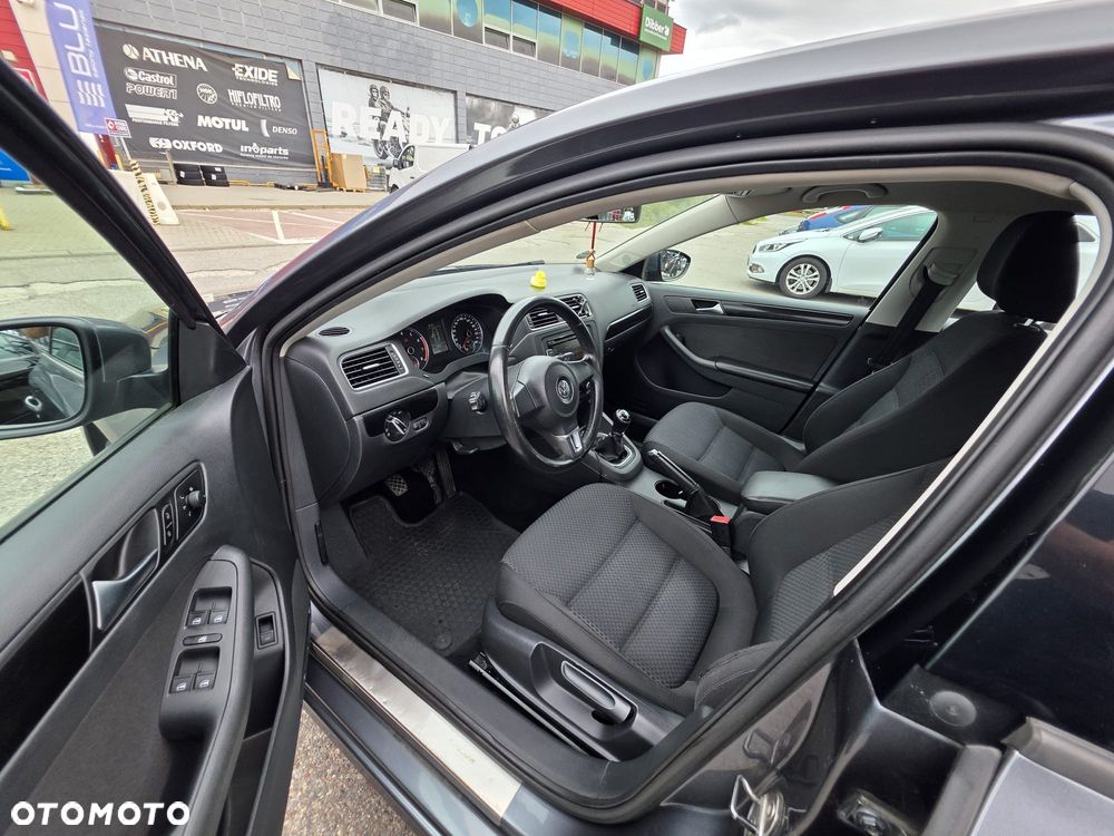 Volkswagen Jetta 1.4 TSI Comfortline - 9