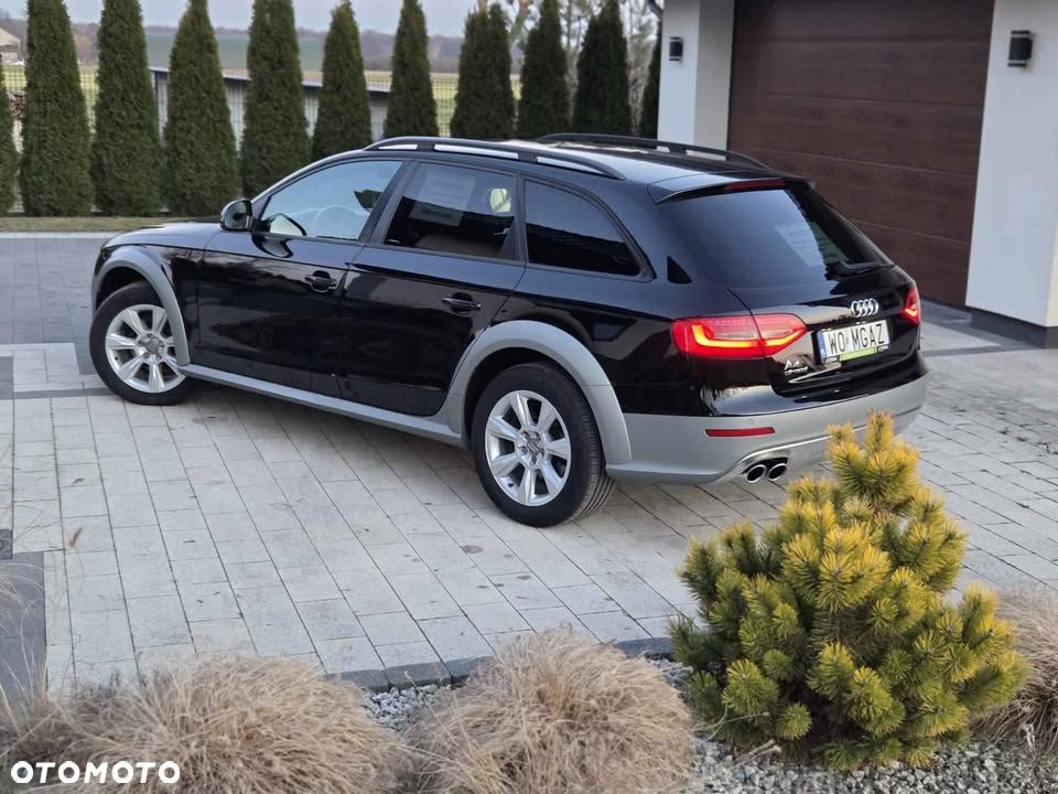 Audi A4 Allroad 2.0 TDI Quattro S tronic - 12