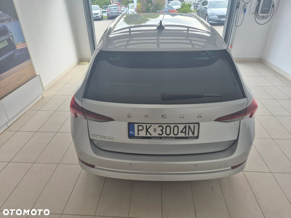 Skoda Octavia 2.0 TDI Style DSG - 8