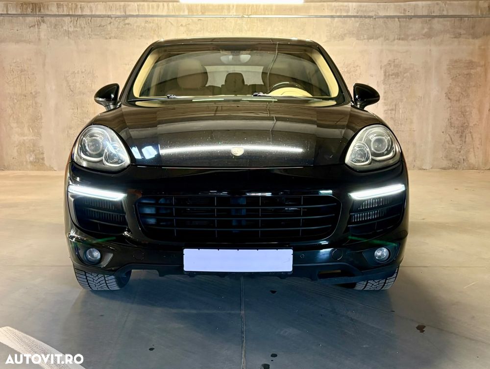 Porsche Cayenne 3.0 L - 2