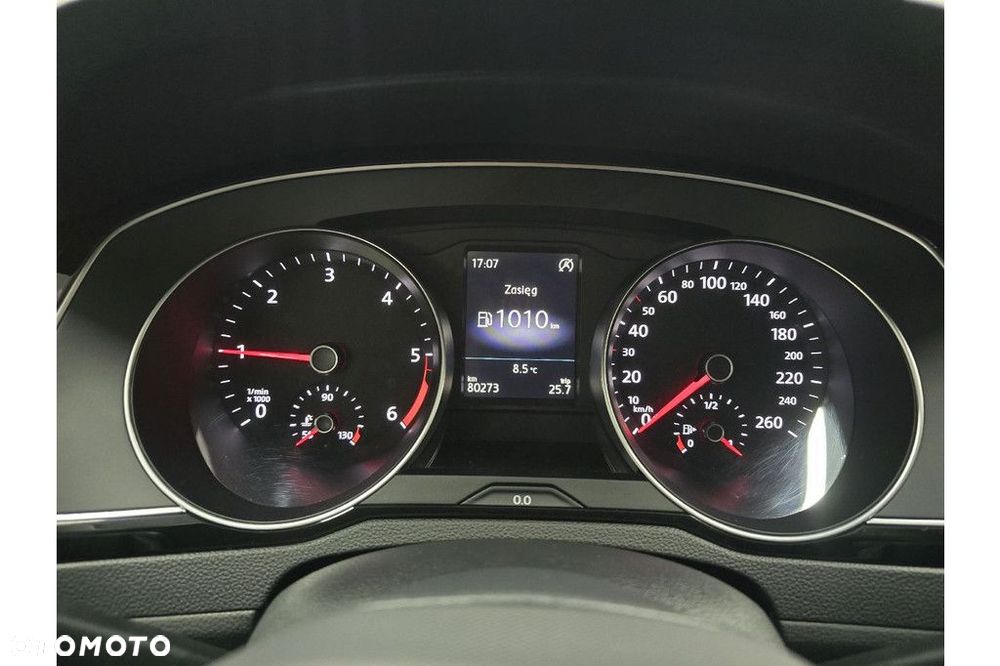 Volkswagen Passat - 5