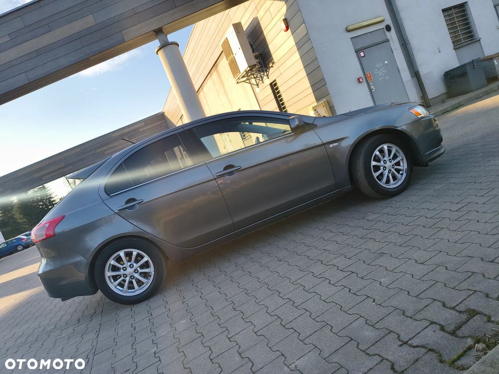 Mitsubishi Lancer - 4