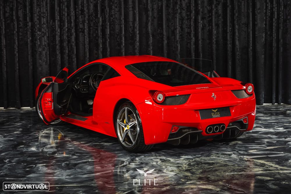 Ferrari 458 Italia - 10