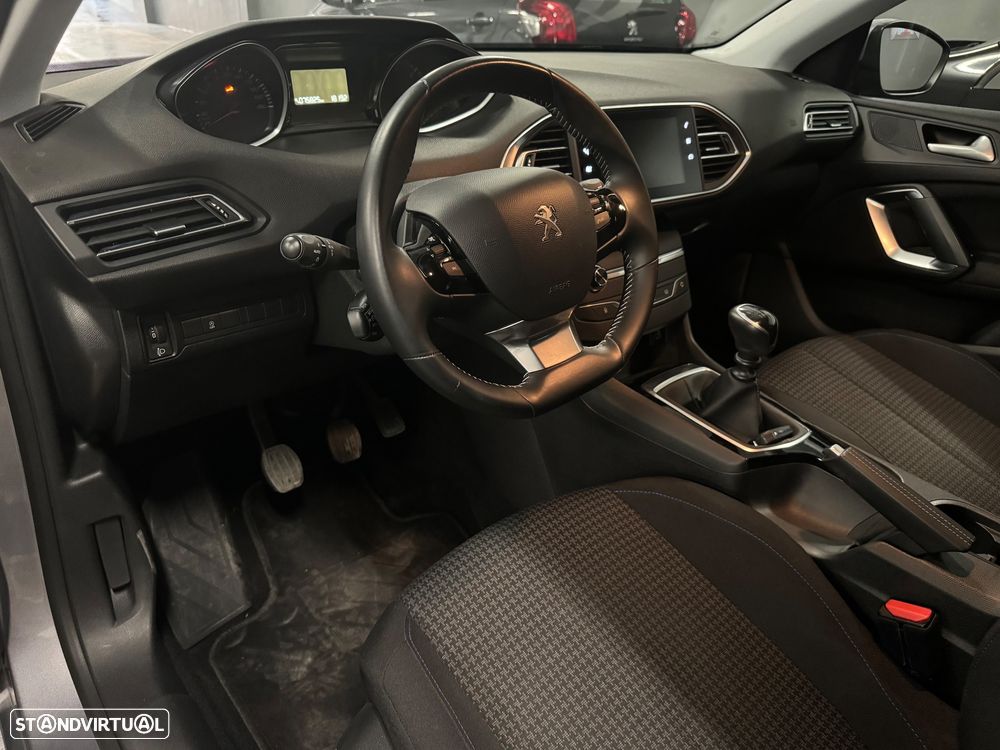 Peugeot 308 SW 1.6 BlueHDi Style - 18