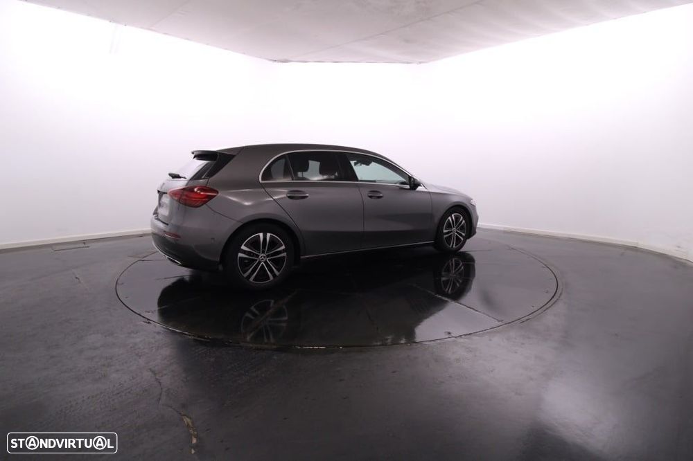 Mercedes-Benz A 200 d - 9