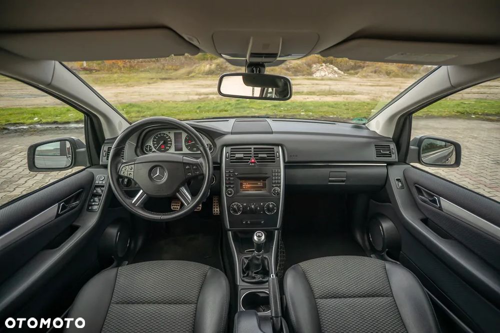 Mercedes-Benz Klasa B - 25