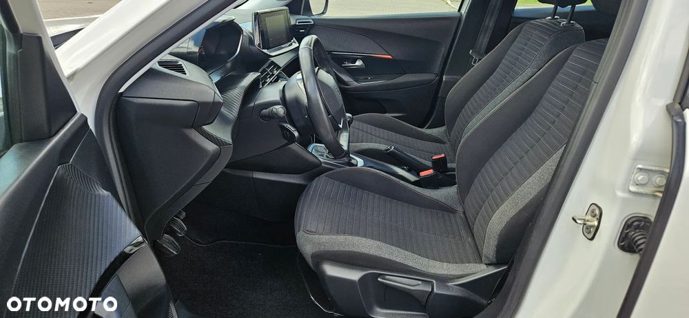 Peugeot 2008 1.2 PureTech Allure Pack S&S - 5