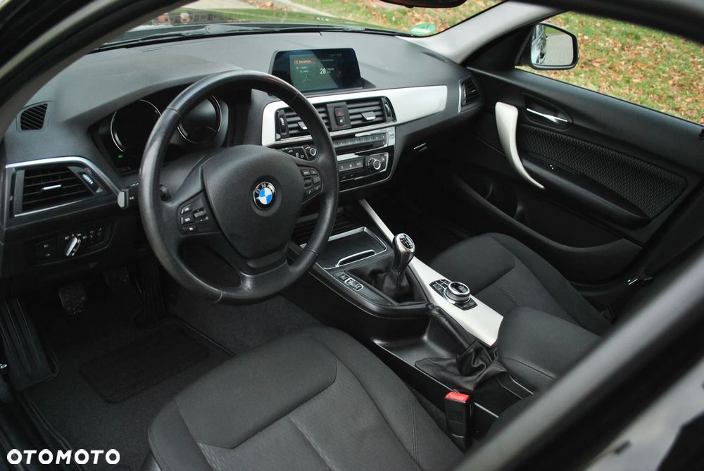 BMW Seria 1 116i Edition Metropolitan - 7