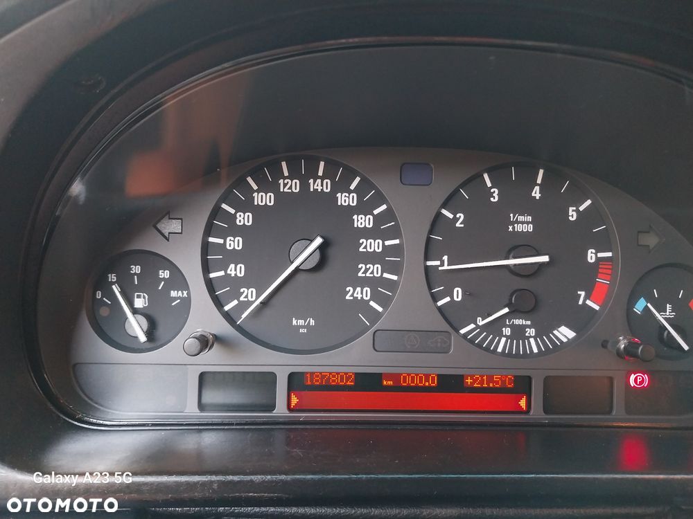 BMW Seria 5 - 15