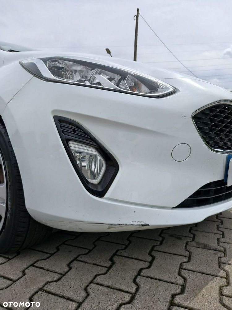 Ford Fiesta - 24