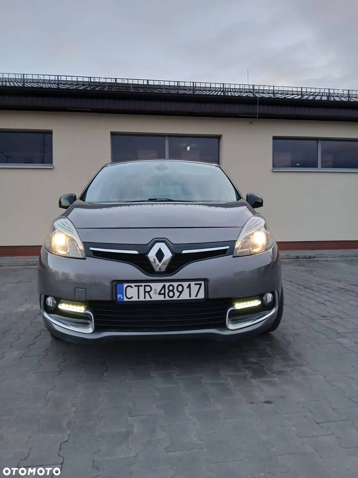 Renault Scenic - 10