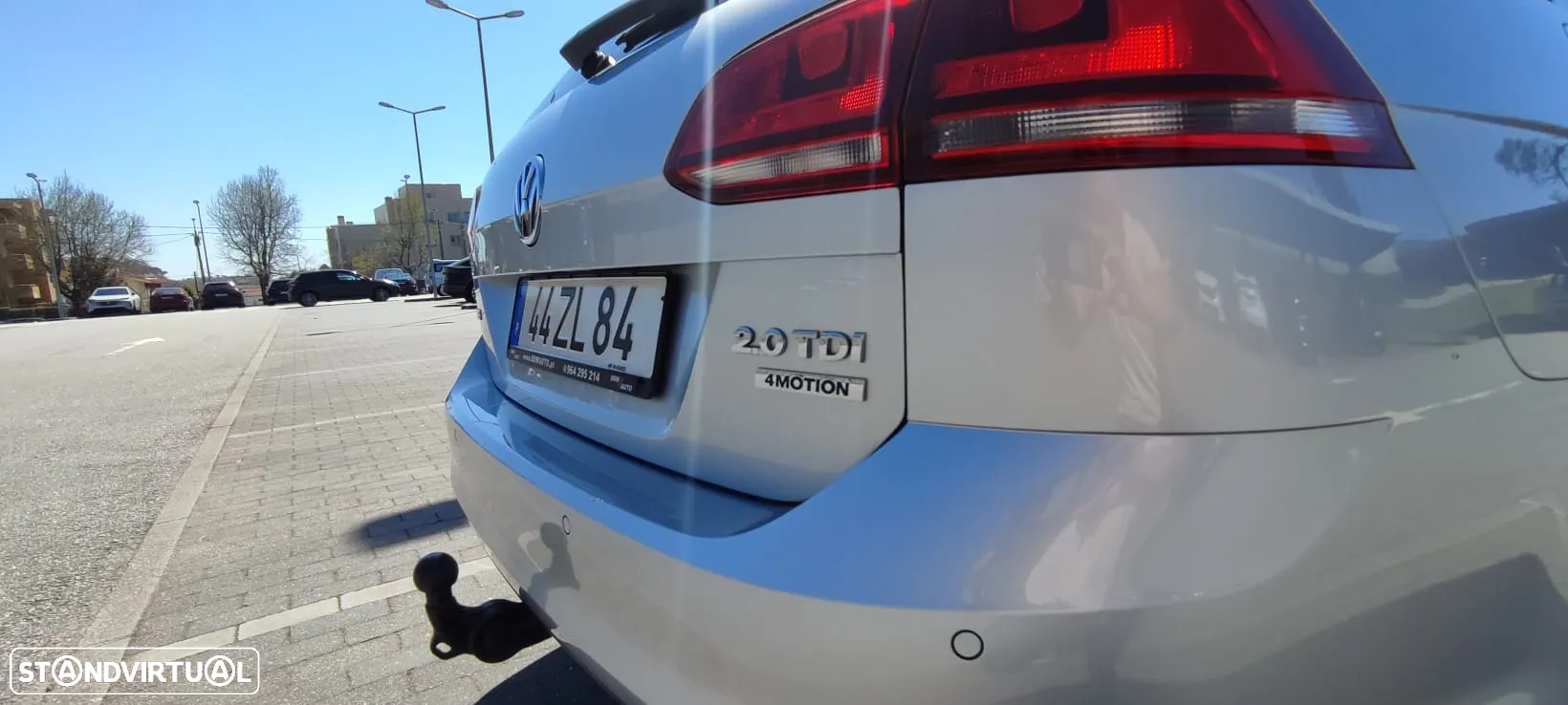 VW Golf Variant 2.0 TDi 4Motion BlueMotion Highline - 11