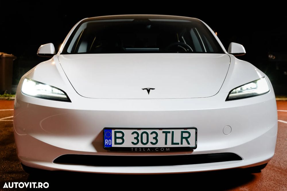 Tesla Model 3 - 2