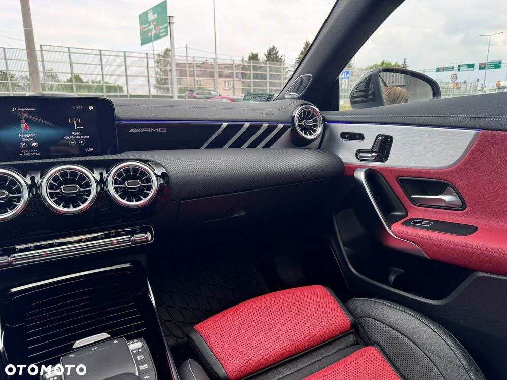 Mercedes-Benz CLA AMG 45 S 4-Matic+ 8G-DCT - 28
