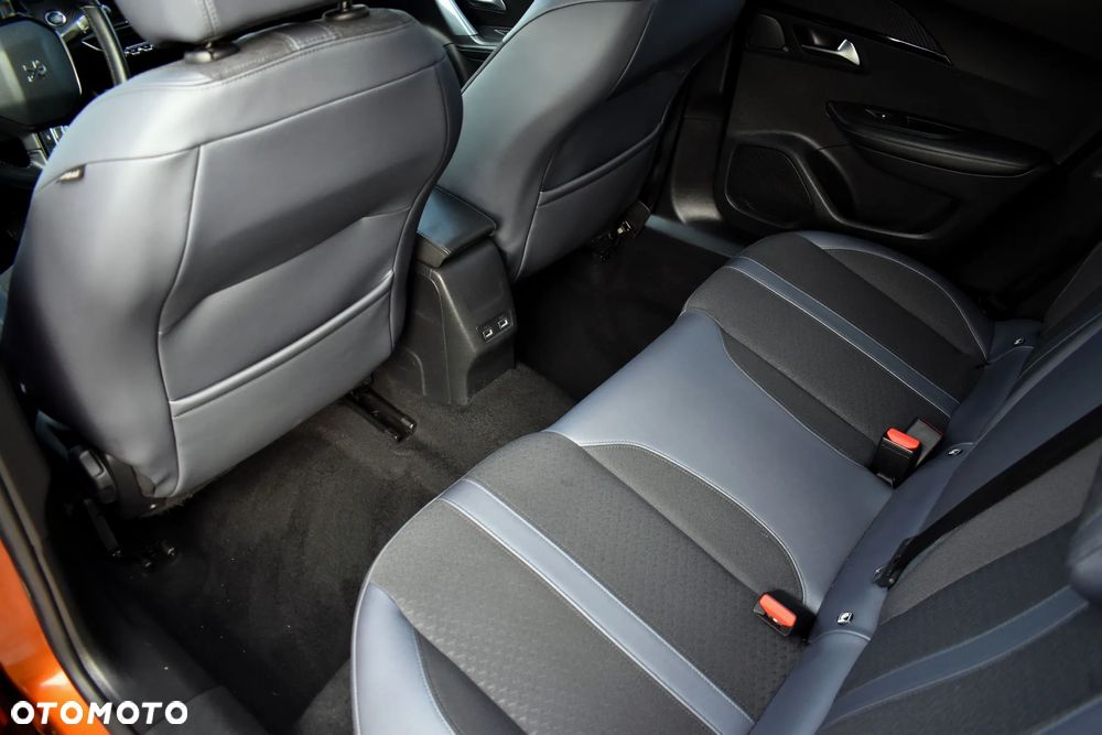 Peugeot 2008 ver-puretech-130-allure - 34