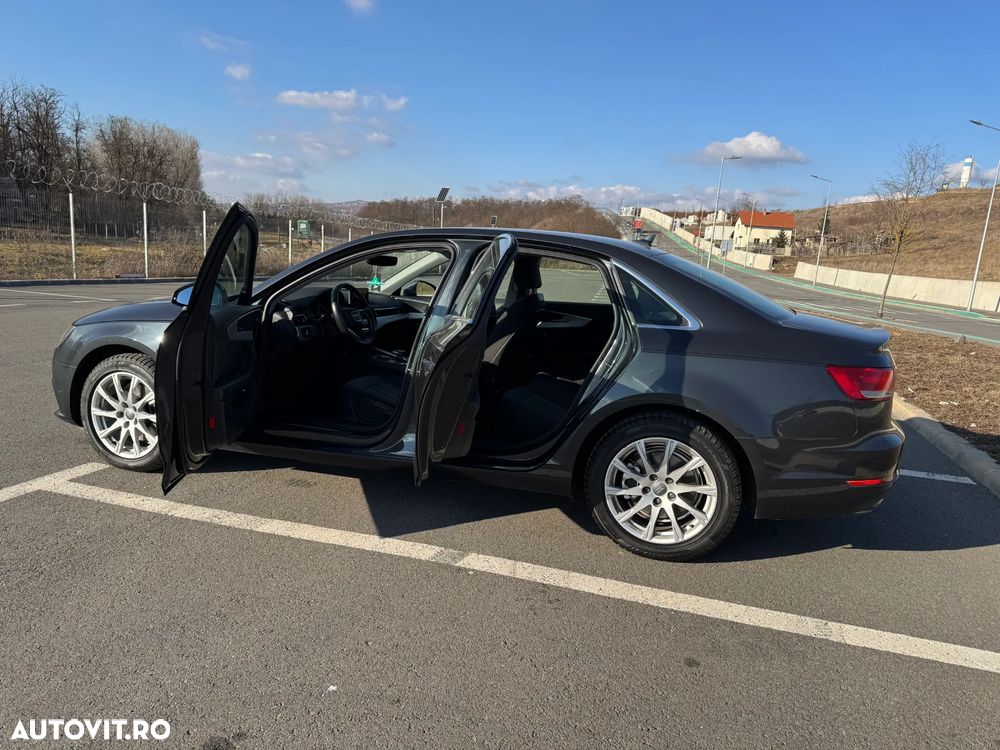 Audi A4 2.0 TDI S tronic - 10