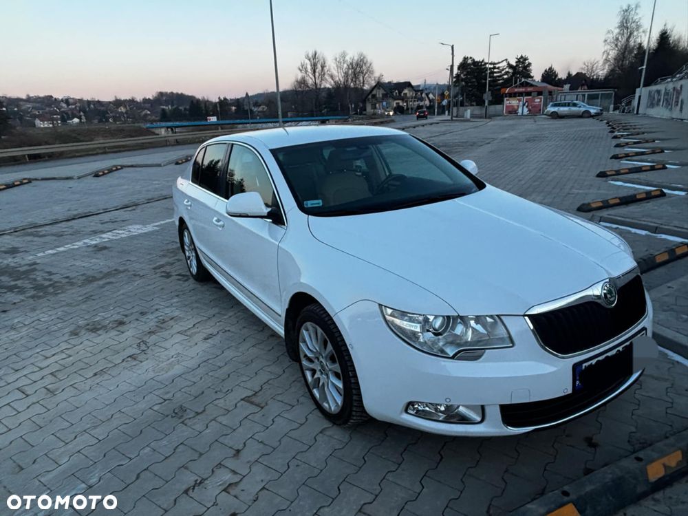 Skoda Superb 2.0 TDI Comfort DSG - 7