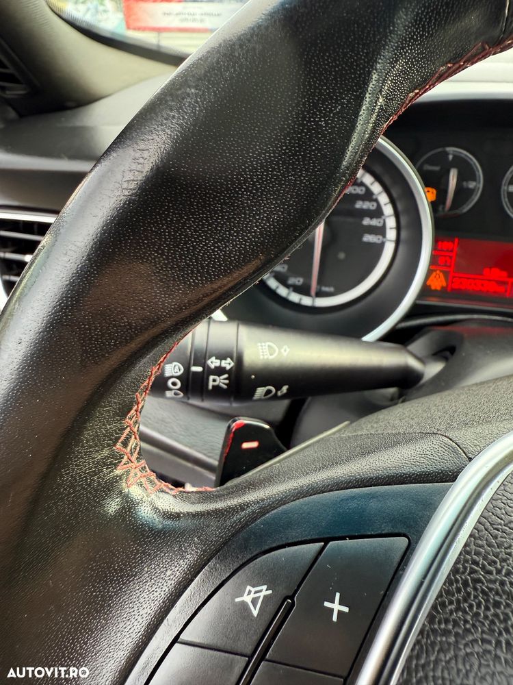 Alfa Romeo Giulietta 2.0 JTDM 16V TCT Sport - 27