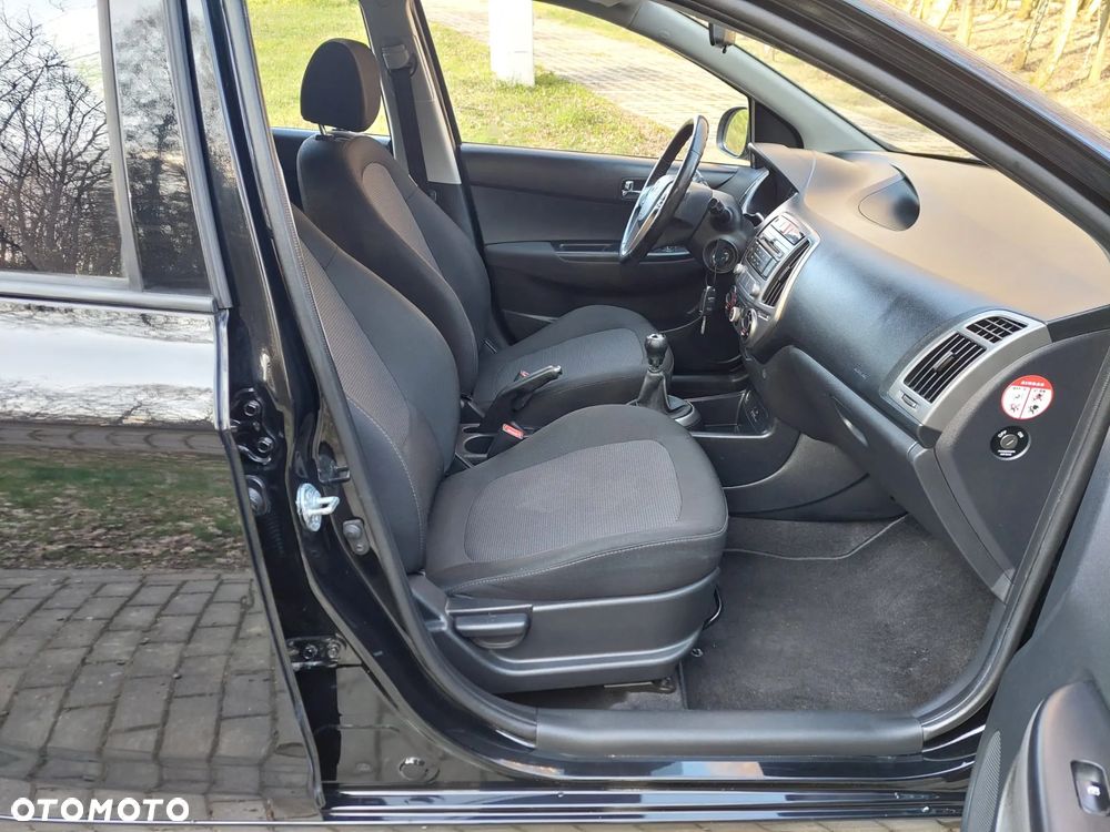 Hyundai i20 1.25 Wersja Jubileuszowa - 25