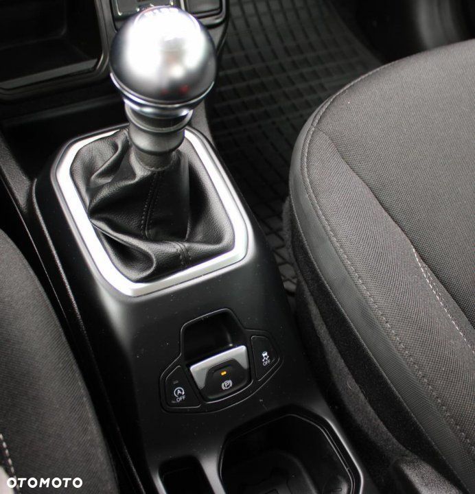 Jeep Renegade - 21