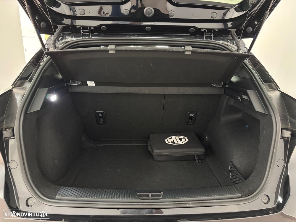 MG MG4 64 kWh Comfort - 16