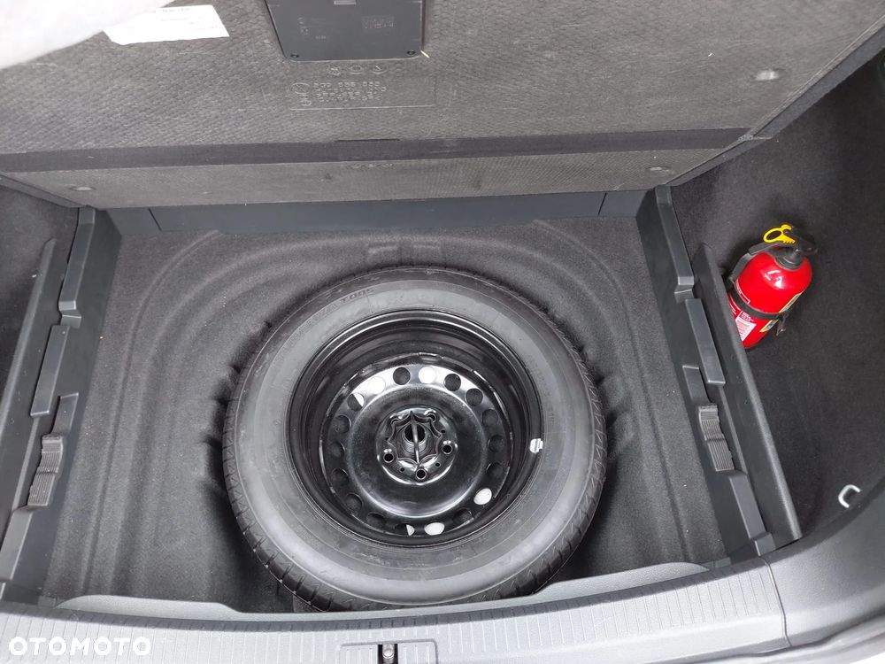 Volkswagen Golf 1.6 TDI BlueMot Comfortline - 16