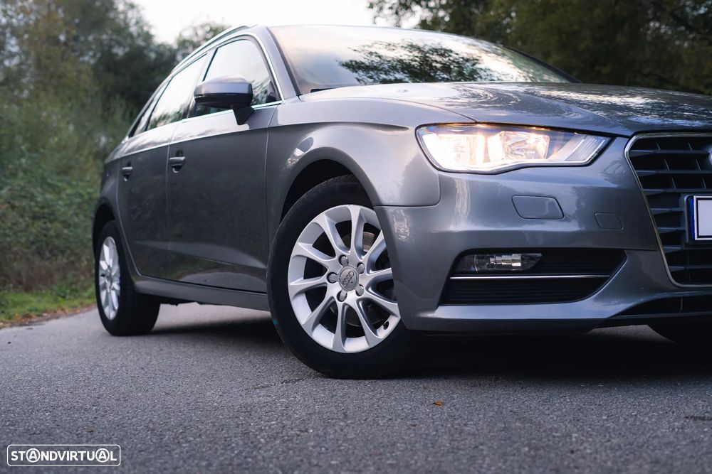 Audi A3 Sportback 1.6 TDI Advance - 11