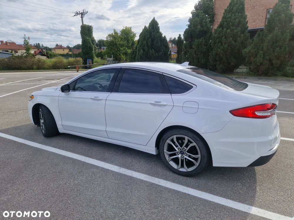 Ford Fusion - 3