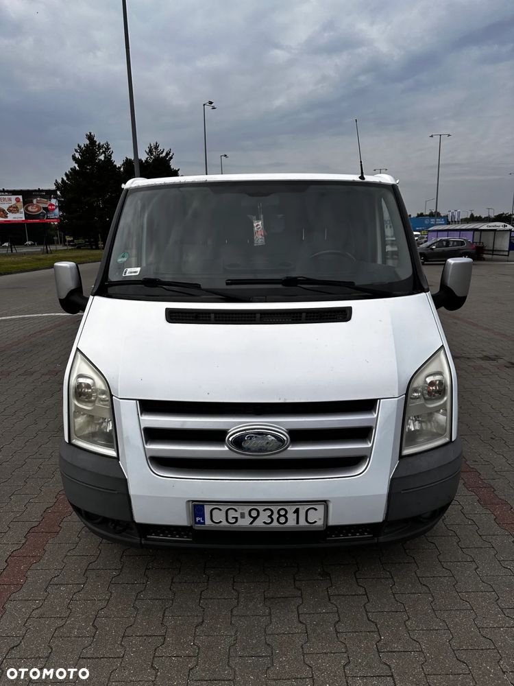 Ford Transit - 1