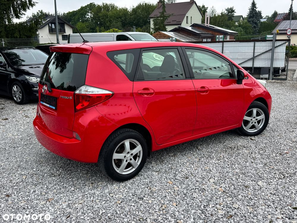 Toyota Verso S 1.33 VVT-i - 10