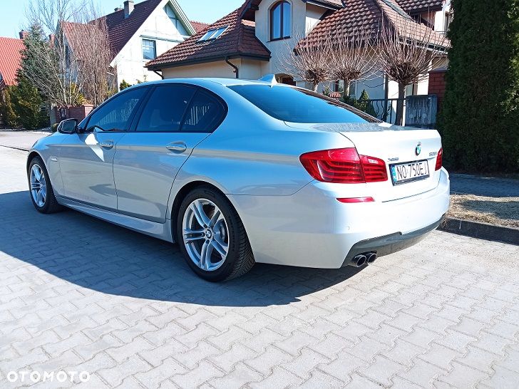 BMW Seria 5 528i xDrive - 7