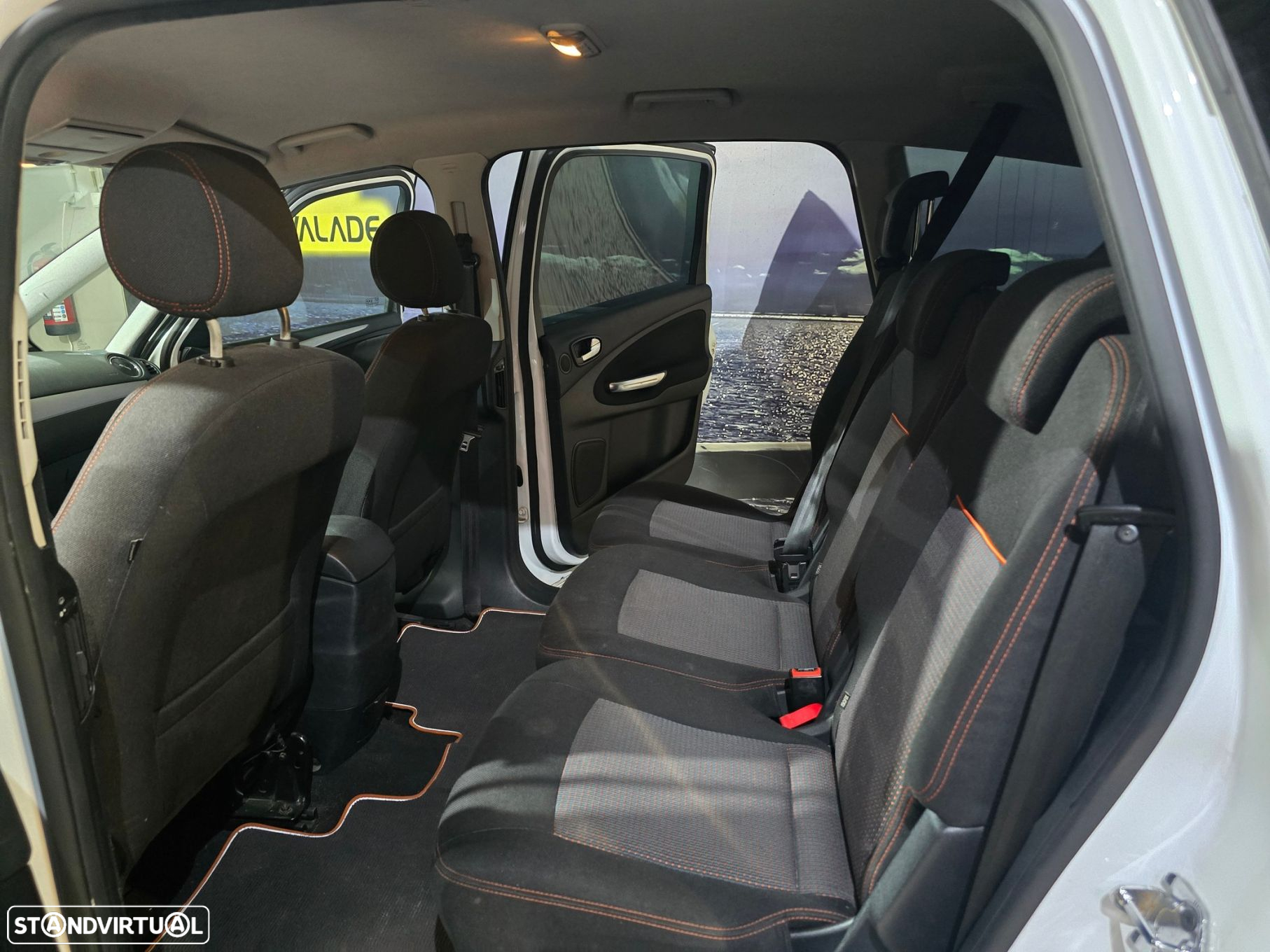Ford S-Max 1.6 TDCi Titanium 7L - 8