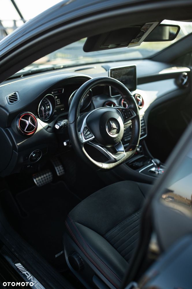 Mercedes-Benz CLA - 6