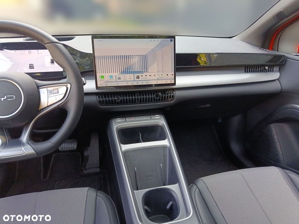 BYD Dolphin - 16