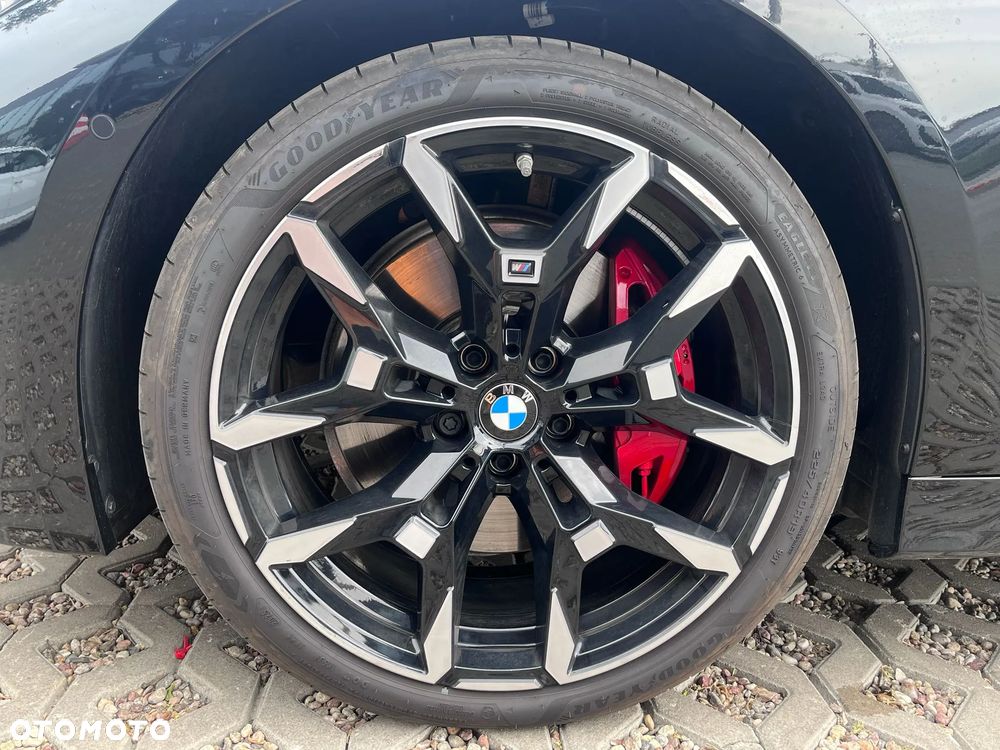 BMW Seria 3 320d xDrive mHEV - 40
