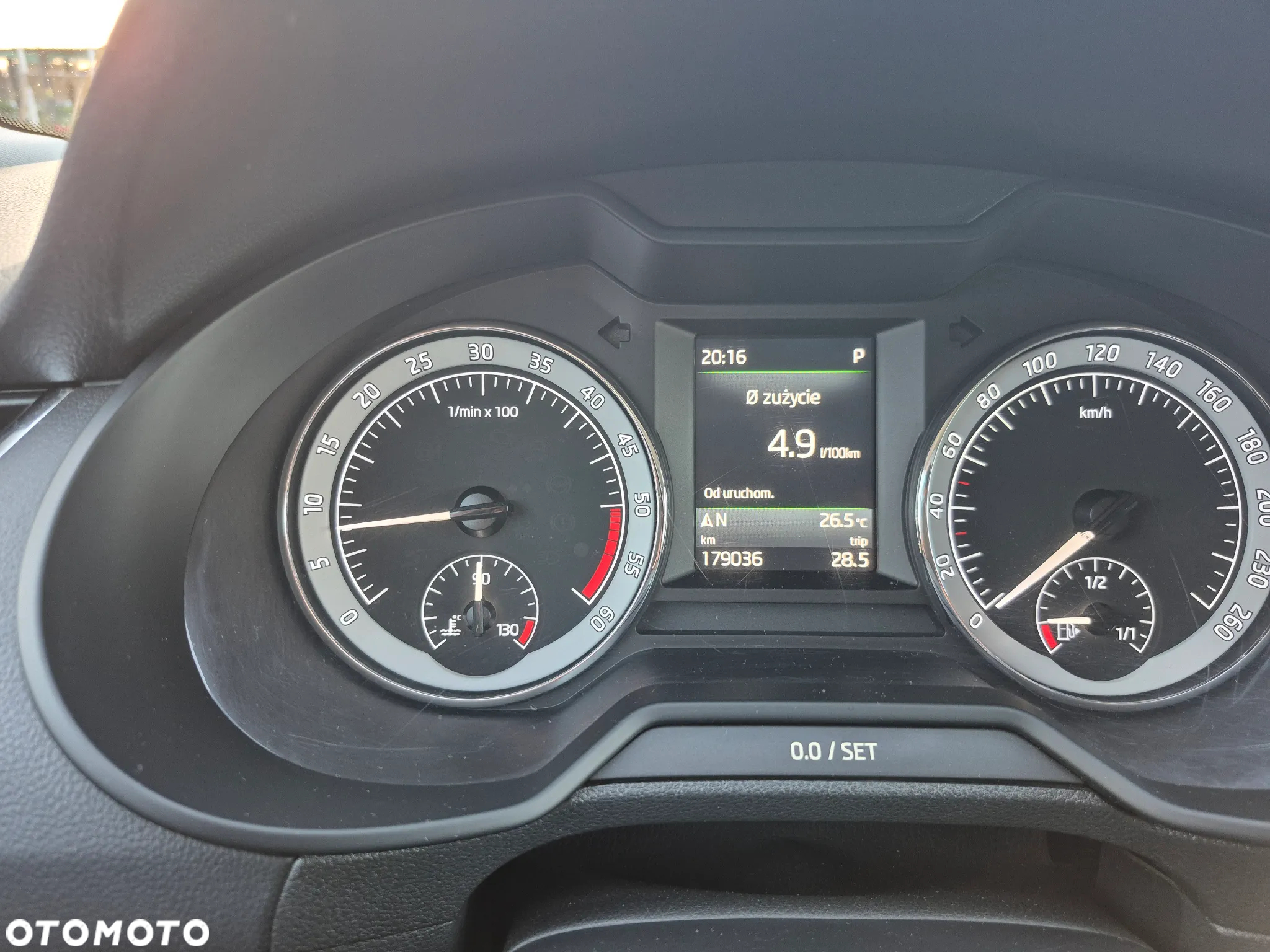 Skoda Octavia 2.0 TDI Elegance DSG - 24