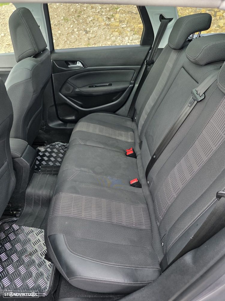 Peugeot 308 SW BlueHDi 130 EAT8 Stop & Start Allure - 11