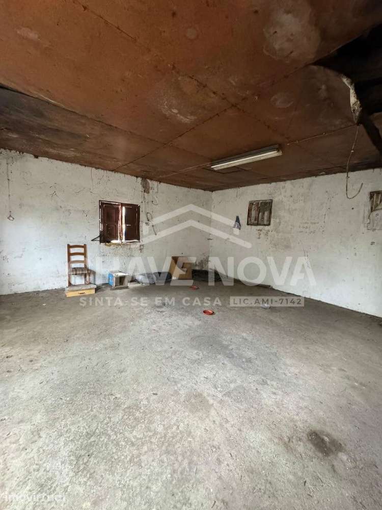 Moradia Térrea P/ Recuperar em Oliveira do Douro - Grande imagem: 2/8