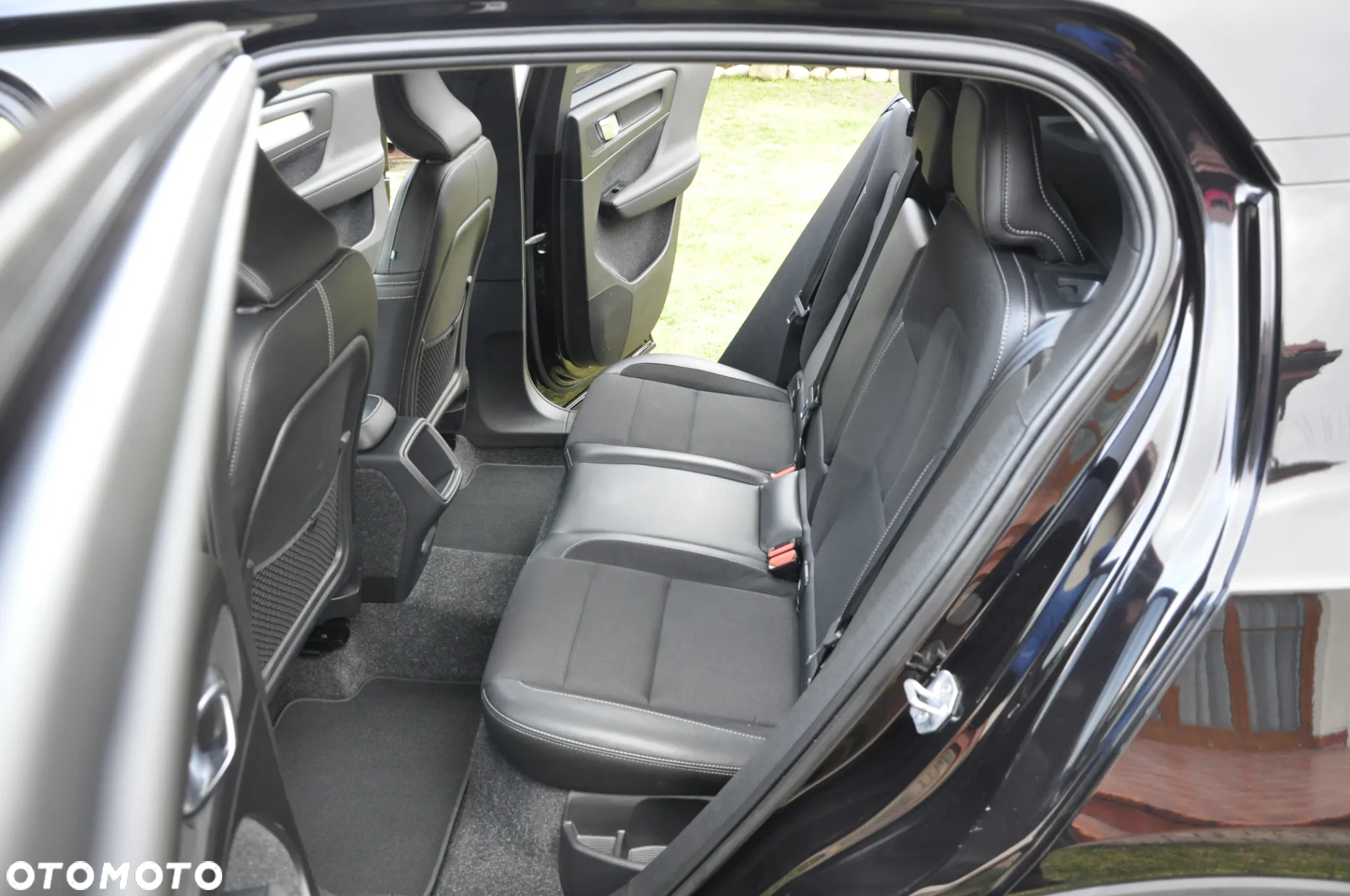 Volvo XC 40 T3 Momentum - 29