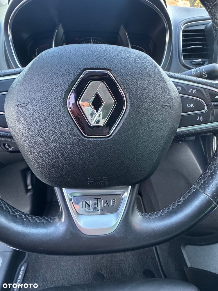Renault Scenic - 24