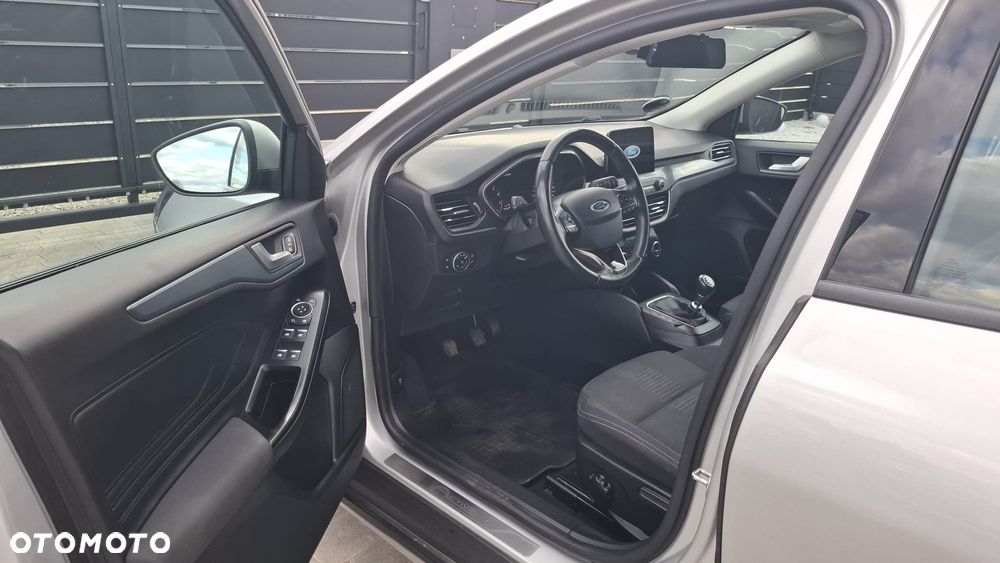 Ford Focus 1.0 EcoBoost Active Business - 11