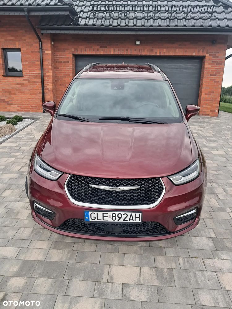Chrysler Pacifica - 23