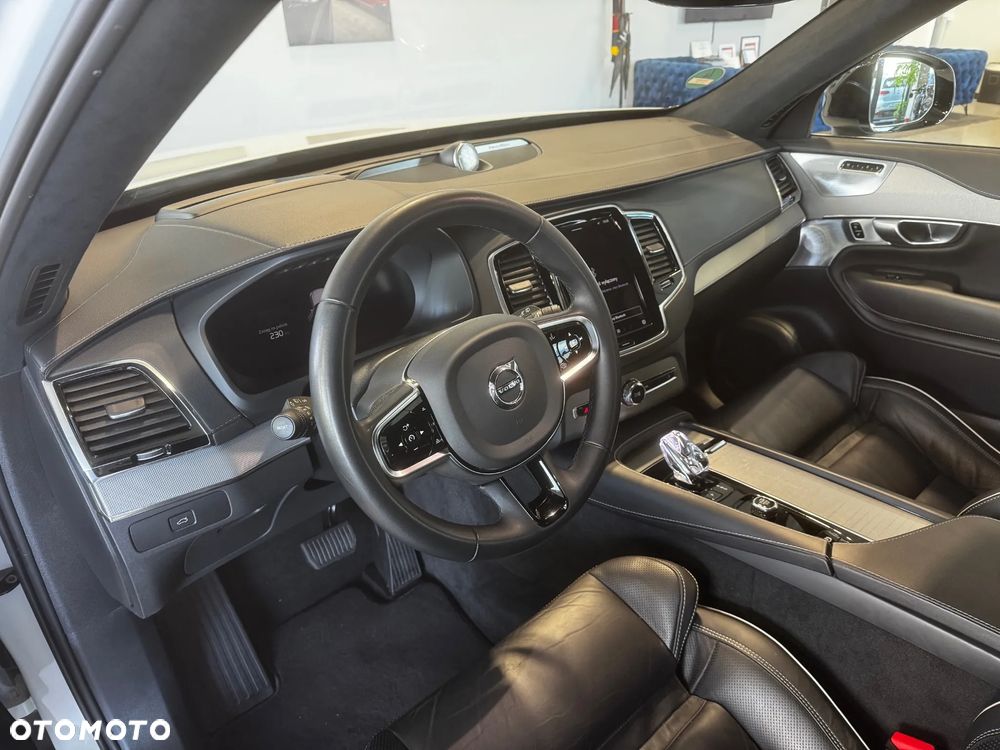 Volvo XC 90 B5 D AWD Ultimate Dark - 11