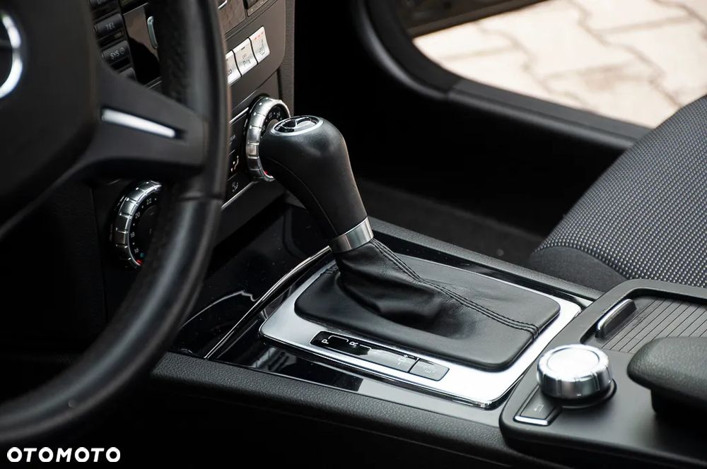 Mercedes-Benz Klasa C 180 Kompressor Automatik Avantgarde - 37