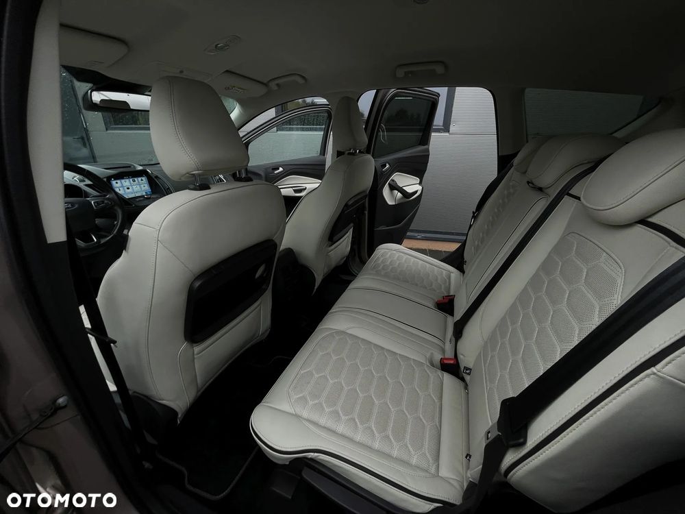 Ford Kuga 2.0 TDCi 4x4 Vignale - 20