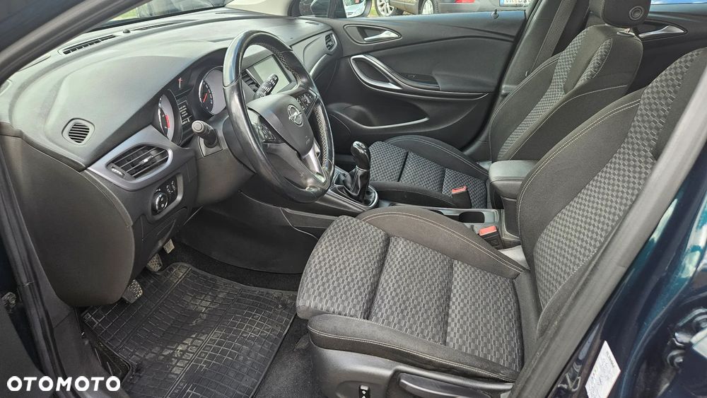 Opel Astra 1.6 D (CDTI) Dynamic - 13