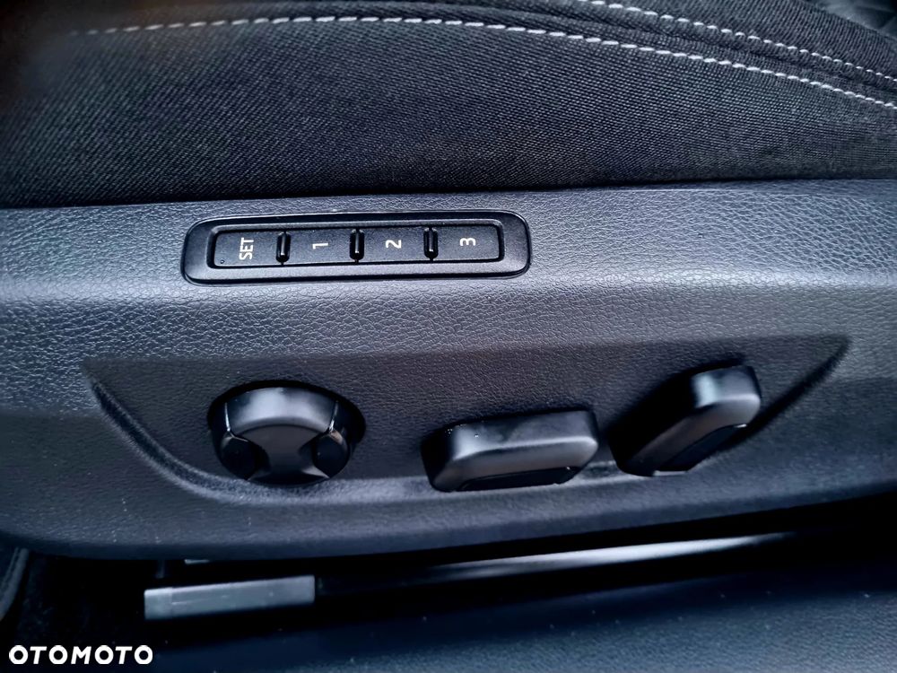 Skoda Superb 2.0 TDI DSG Style - 13