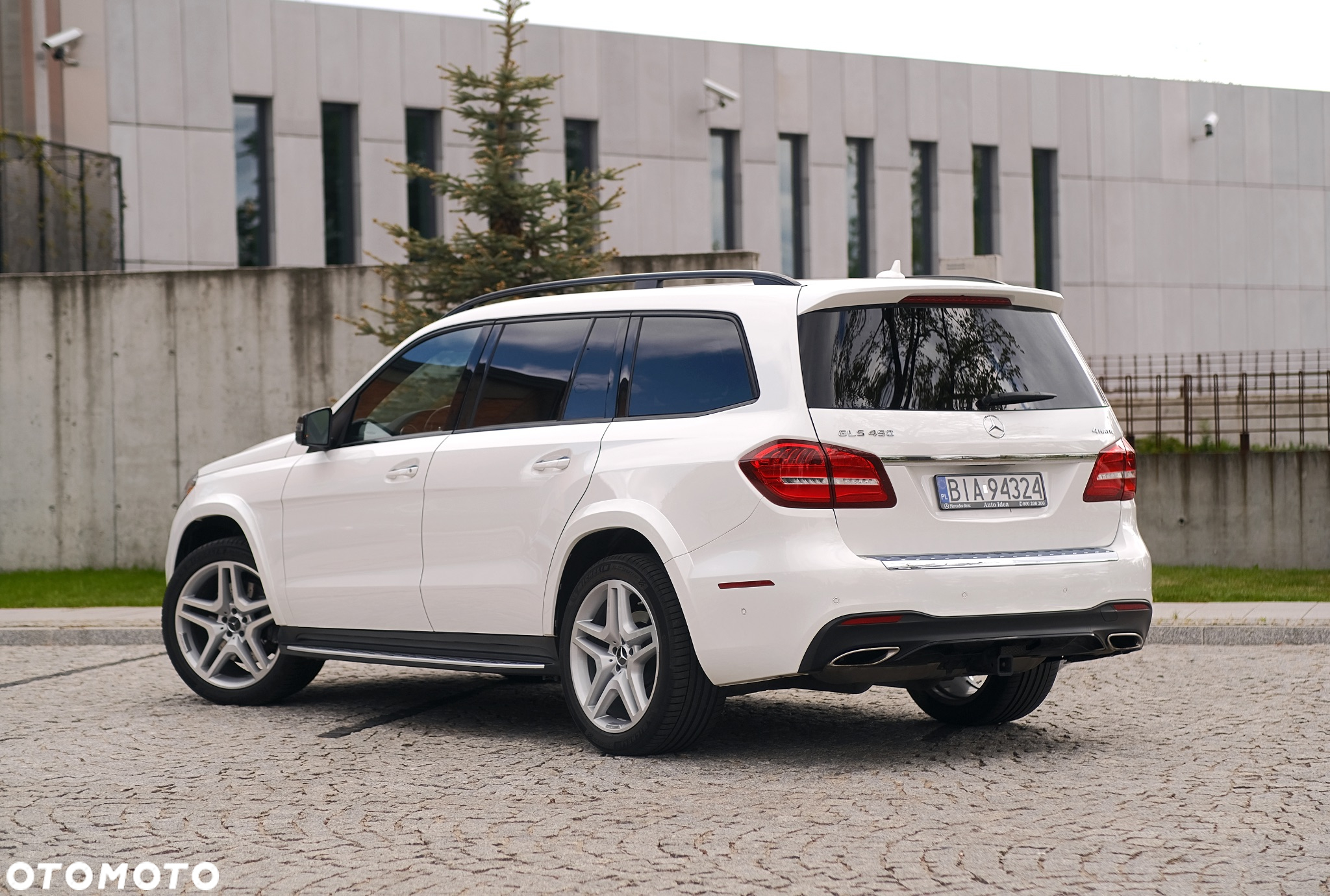 Mercedes-Benz GLS - 10